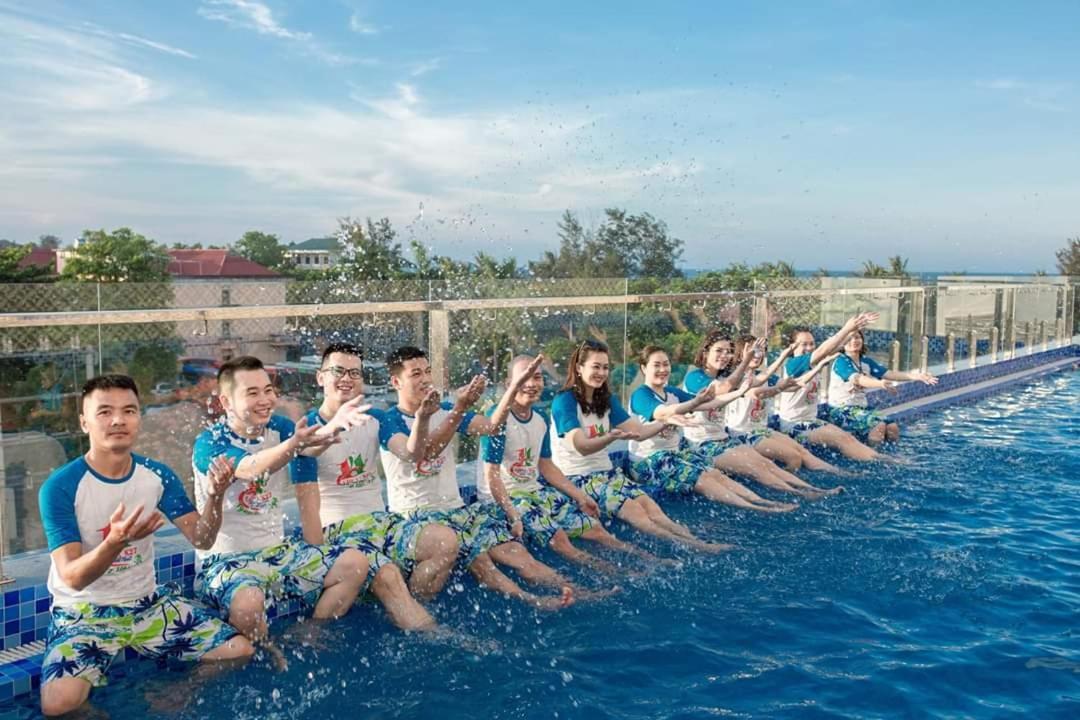 Khach San Holiday Cửa Lò Eksteriør billede